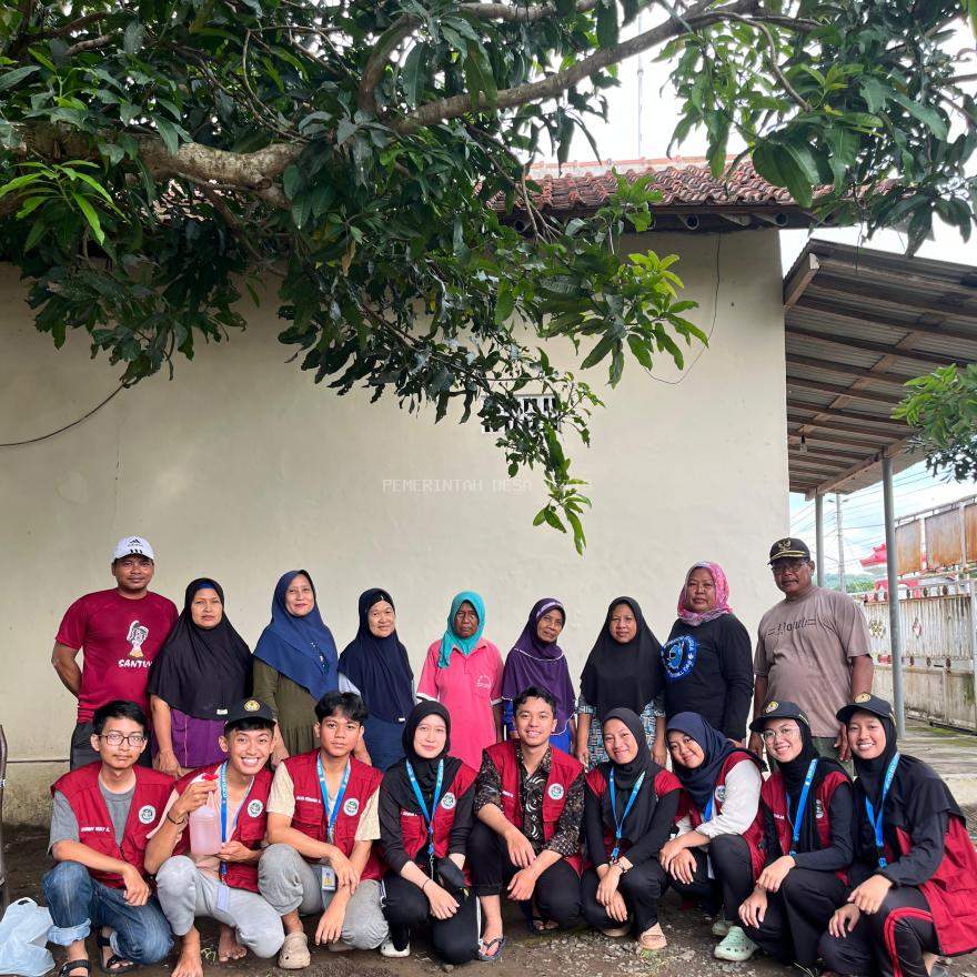 Planter Bag Bawang Merah Bersama Warga Jetis Dan KKN Unsoed Desa Jetis 2025